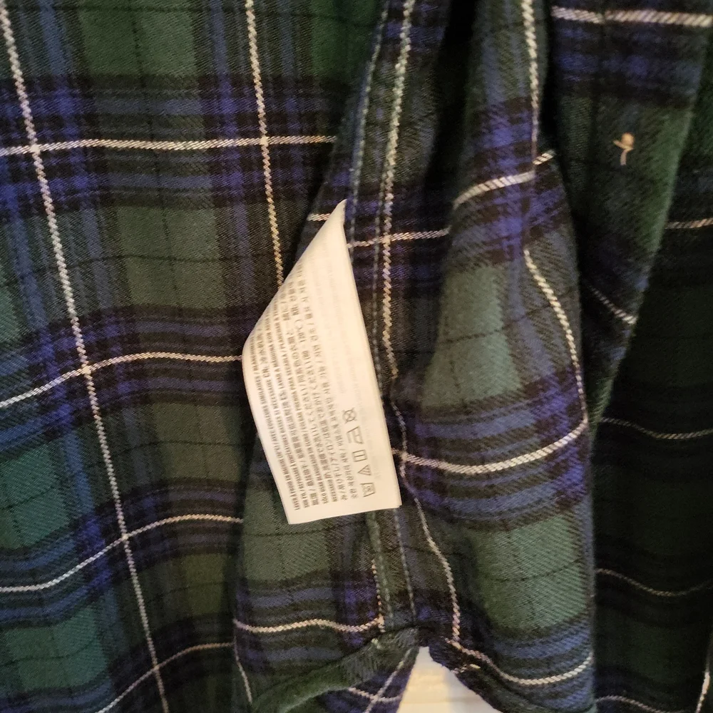 Hollister womenβs size L flannel Boyfriend Fit - Picture 5 of 8